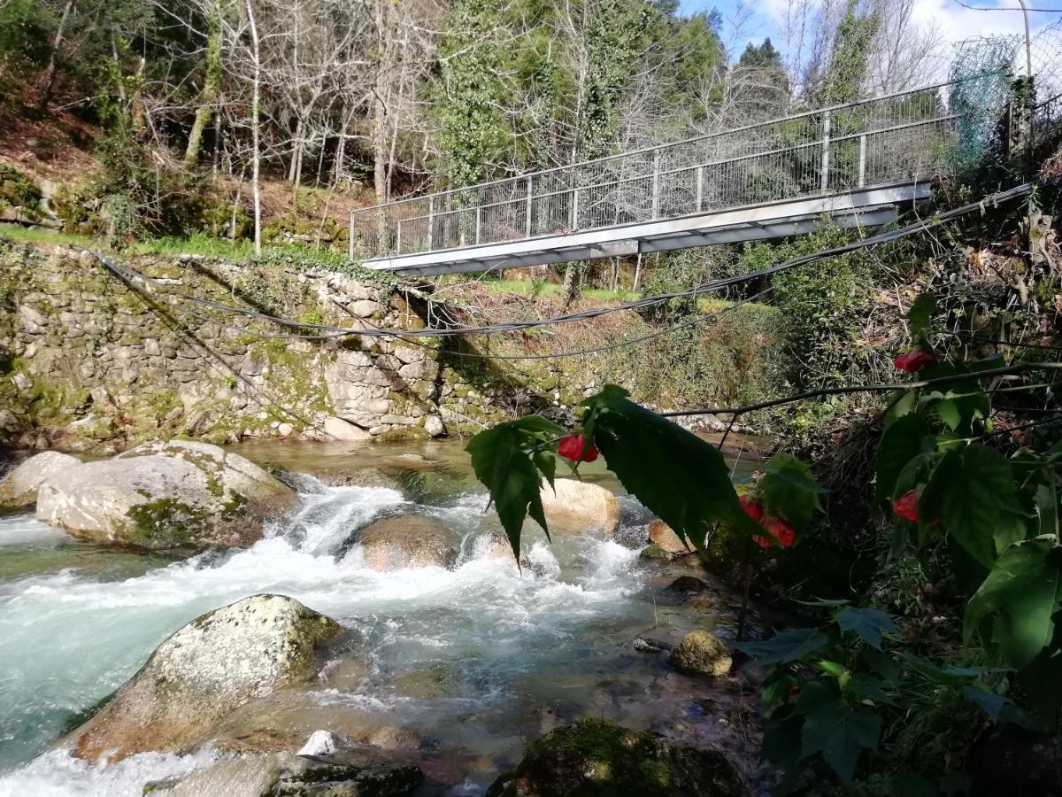 Campismo Rural Vale Dos Moinhos Geres Hotel Eksteriør billede